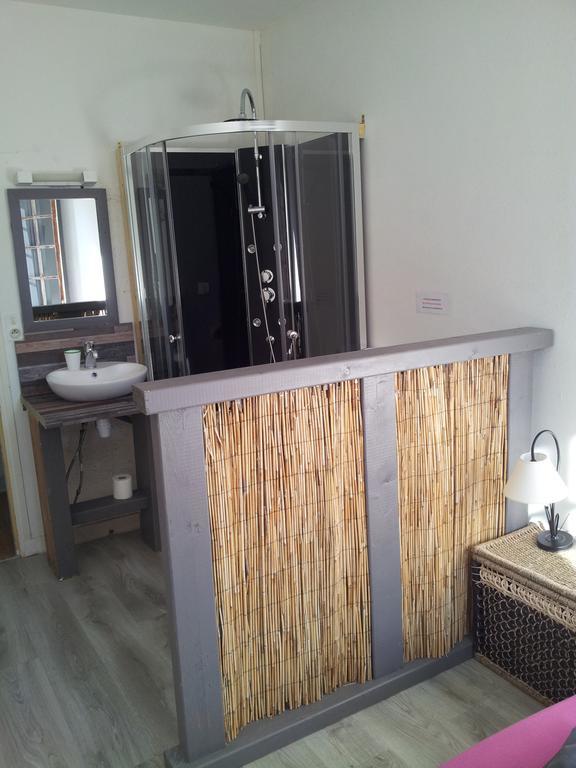 Auberge Bella Riva Creysse  部屋 写真